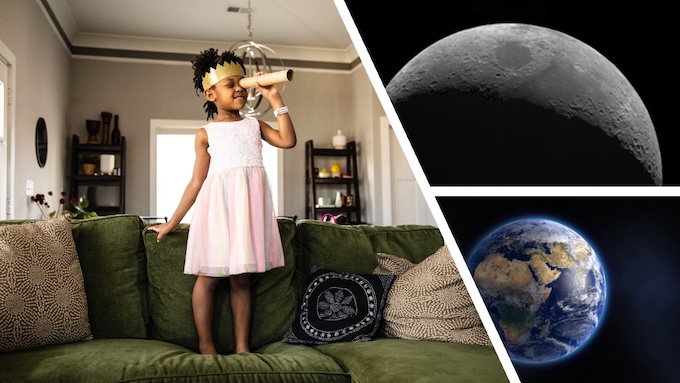 Une petite fille regarde à travers une petite lunette et ce qu'elle voit c'est la lune et la terre dans l'espace