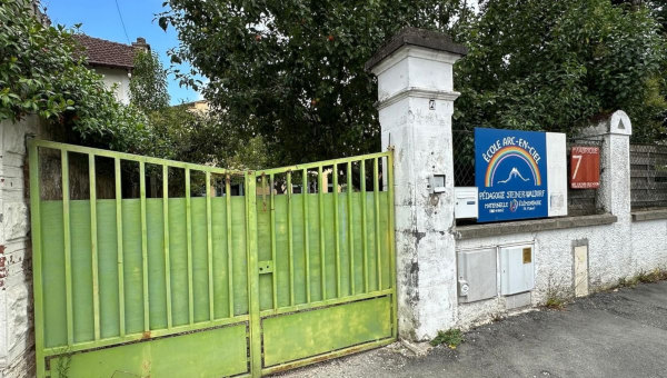 Fermeture &eacute;cole arc en ciel
